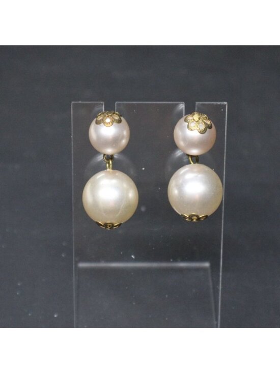 Unknown Jewelry - Double Faux Pearl Drop Earrings and Gold Floral Accents Pierce 2 Size Pearls Vtg